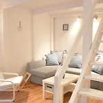 Friendly Apartment In Center