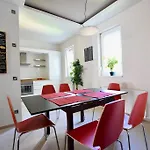 Standard Apartment By Hi5 - Close To Buda Castle