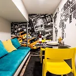 Klauzal Design Apartment