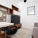 Luxury Studio By Hi5 - Budapest Broadway