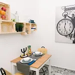 Golden Hand Luxury Apartment