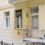 Golden Hand Luxury Apartment