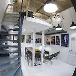 Designer Loft At The Great Synagogue