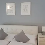 Little Luxury Apartment