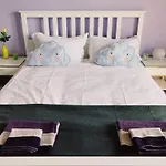 Kavics Room