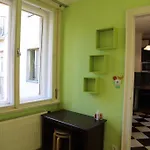 Kavics Room