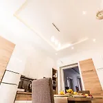 Bpr D8 Premier Apartment