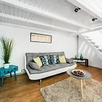Nyar Apartment