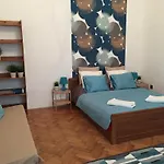 Budget Apartment By Hi5 - Vaci Street 44
