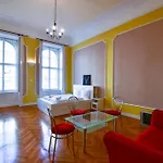Luxurious 2-Bedroom Suite