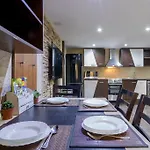 Vas Central Apartment