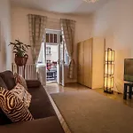 Lovely Flat Near The Danube