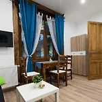 Good Vibes Apartments
