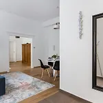 Basilica Dream Home In The Absolute Center