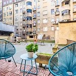 Bpr Charming Design Apartment With Balcony, A/C