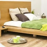 Convenience & Chic By The Basilica