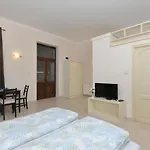 Good Vibes Apartments