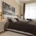 Vaci 12 Apartment