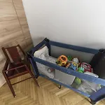 Cozy Little Apartment With Baby Crib