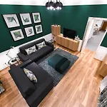 D.Five Downtown Forest Apartment