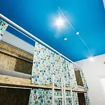 Hello Hostel