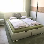 Gozsdu Glamour Apartment