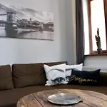 Premium Apartment By Hi5 - Gozsdu Suite