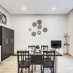 City Lux Apartments