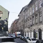 Roxana Apartments