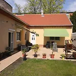 Green Garden Apartman