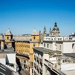 Top Of The City Apartment With Ac