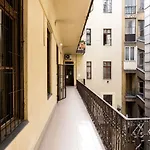 W2 Synagogue Apartment