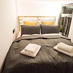 Very Stylish And Fresh Studio Home In The Center