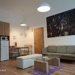 Baross Apartments 74