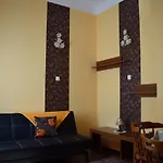 Orient Deluxe Apartments