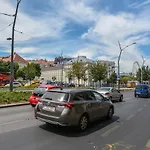 Central Design Apartement