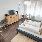 D.Five Harmony Studio At Vaci Street