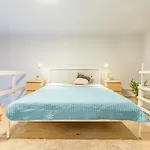 Vanilla Apartment
