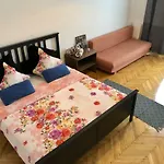 Sleeping Box Rooms