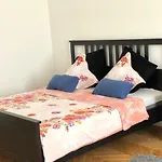 Sleeping Box Rooms