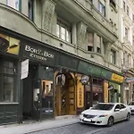 Club Apartments & Rooms