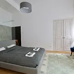 Luxury Apartment by Hi5 - Október 6 Street