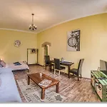 Wine Cellar Boutique Apartment