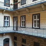 Melisa Apartment