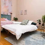 Bathory Downtown Homey Apartment