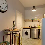 Deluxe Twin Studio In Kazinczy Street