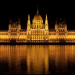Parliament Apartment