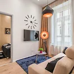 Budapest Broadway Apartment