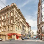 Budapest Broadway Apartment