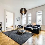 BpR Luxe de Noir et Blanc Apartment